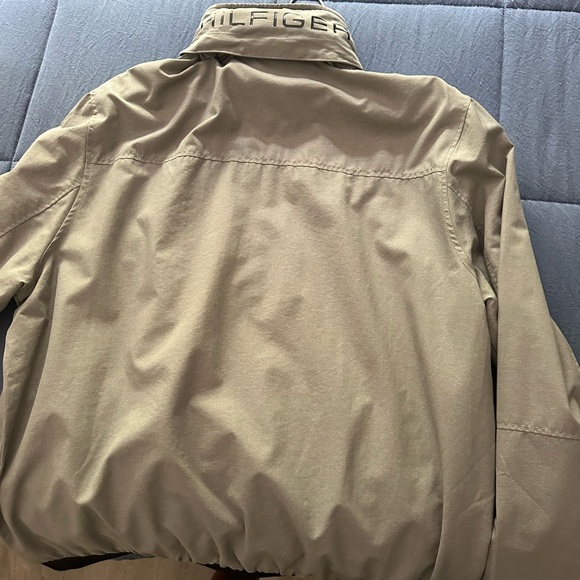 Tommy Hilfiger - Picture 2 of 2